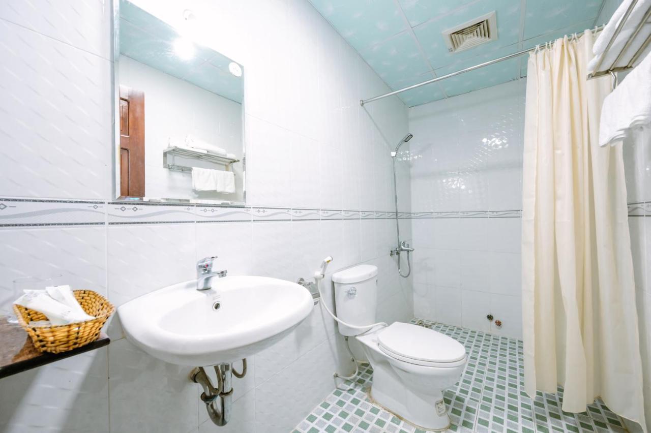 Hoang Duc Hotel Chau Doc Luaran gambar